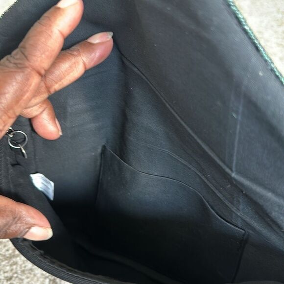 LA CHIC Designs Beaded Bag - Picture 5 of 7